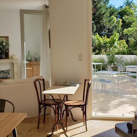 ÉguillesLa Bastide D'Alix住宿加早餐旅馆 外观 照片
