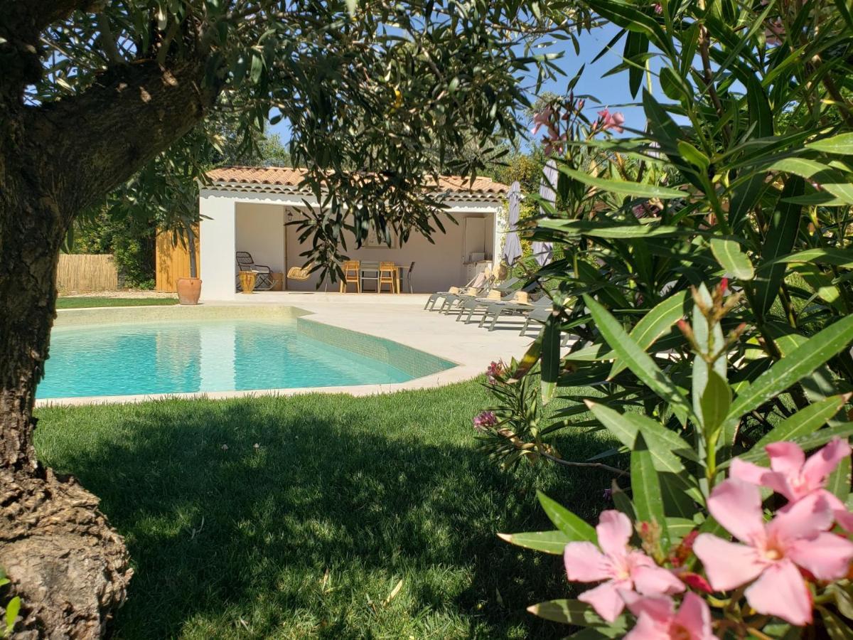 ÉguillesLa Bastide D'Alix住宿加早餐旅馆 外观 照片