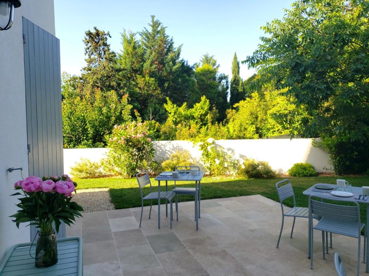 ÉguillesLa Bastide D'Alix住宿加早餐旅馆 外观 照片