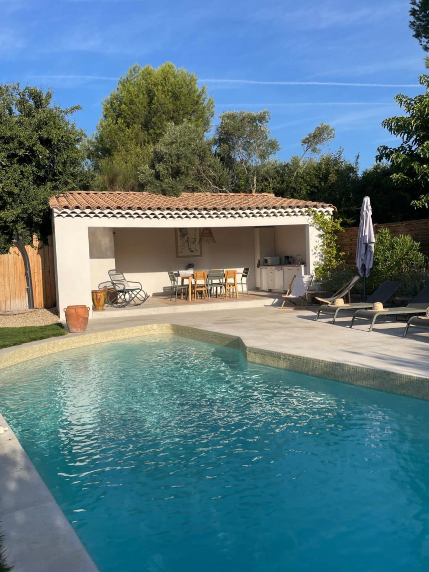 ÉguillesLa Bastide D'Alix住宿加早餐旅馆 外观 照片